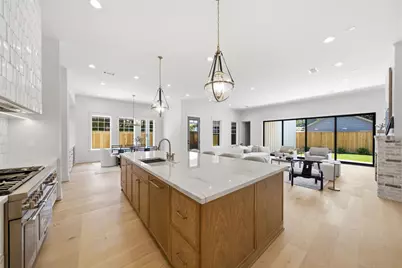 906 Bayland Avenue, Houston, TX 77009 - Photo 10