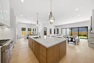 906 Bayland Ave, Houston, TX 77009 - Photo 10