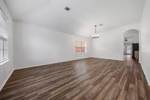 17914 Platinum Springs Dr, Tomball, TX 77375 - Photo 4