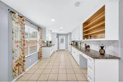 2135 Falling Oaks Road, Houston, TX 77038 - Photo 8