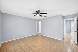 2135 Falling Oaks Rd, Houston, TX 77038 - Photo 20