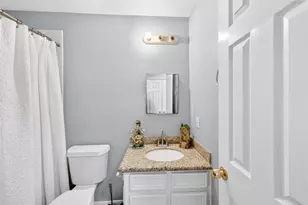 2135 Falling Oaks Rd, Houston, TX 77038 - Photo 18