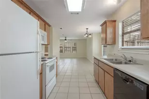 101 Yegua Cir, Huntsville, TX 77340 - Photo 10