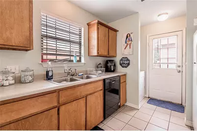 101 Yegua Circle, Huntsville, TX 77340 - Photo 10