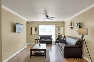 125 Pine St, Prairie View, TX 77445 - Photo 10
