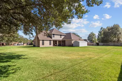 12315 Fisher Drive, Mont Belvieu, TX 77523 - Photo 36