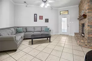 12315 Fisher Dr, Mont Belvieu, TX 77523 - Photo 18