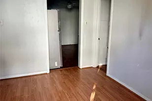1526 Yale St, Houston, TX 77008 - Photo 2
