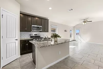 7222 Highland Chase Drive, Richmond, TX 77407 - Photo 8