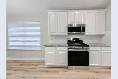 27 Auburn Path Drive, The Woodlands, TX 77382 - Photo 16