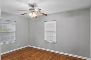 1223 Shawnee St, Houston, TX 77034 - Photo 18