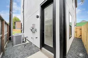4410 Allen St, Houston, TX 77007 - Photo 26