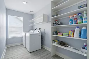 11930 Longwood Garden Way, Houston, TX 77047 - Photo 26