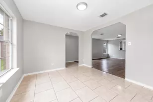 2011 Foxhill Dr, Missouri City, TX 77489 - Photo 8