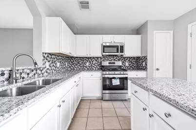 2011 Foxhill Drive, Missouri City, TX 77489 - Photo 12