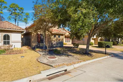 2818 Twin Fountains Drive, Houston, TX 77068 - Photo 2