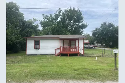 4617 3rd Street, Bacliff, TX 77518 - Photo 2