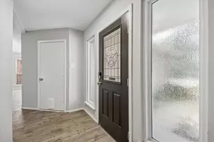 16723 Colony Bend Dr, Friendswood, TX 77546 - Photo 2
