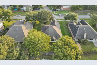 804 Cherry Blossom Drive, League City, TX 77573 - Photo 28