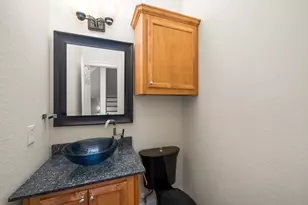 5329 Egbert St, Houston, TX 77007 - Photo 12