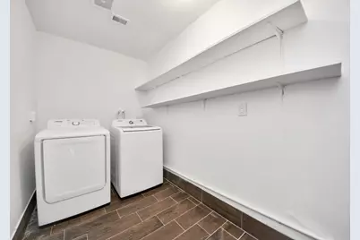 5521 Southlea Street, Houston, TX 77033 - Photo 26