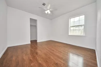 5521 Southlea Street, Houston, TX 77033 - Photo 20