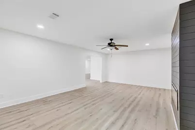1623 Fawnhope Drive, Houston, TX 77008 - Photo 16
