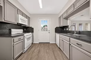 7407 Cortes Dr, Houston, TX 77083 - Photo 10