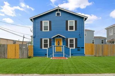 909 28th Street #C, Galveston, TX 77550 - Photo 1