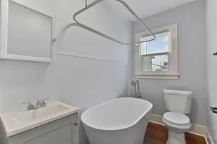 909 28th St, Galveston, TX 77550 - Photo 14