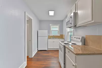 909 28th Street #C, Galveston, TX 77550 - Photo 6