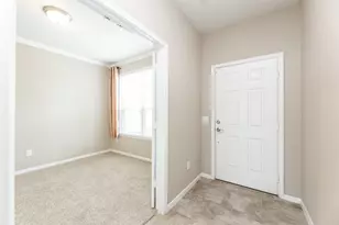 5302 Silver Ledge Dr, Katy, TX 77493 - Photo 4