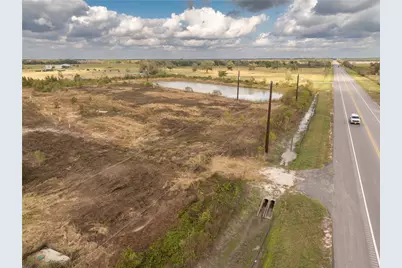 10212 Highway 35, Liverpool, TX 77577 - Photo 20