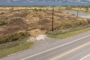 10212 Hwy 35, Liverpool, TX 77577 - Photo 24