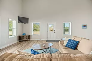 178 Connelley Ln, Port O Connor, TX 77982 - Photo 6