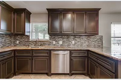 1417 Longhorn Drive, Houston, TX 77080 - Photo 12