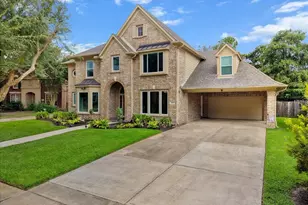 4111 Crimson Oak Ct, Houston, TX 77059 - Photo 2