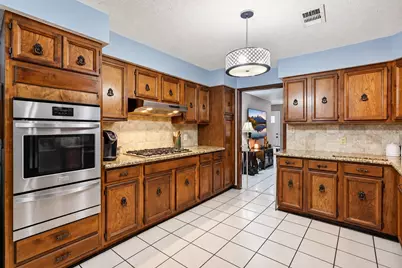 10922 Ivyridge Road, Houston, TX 77043 - Photo 6