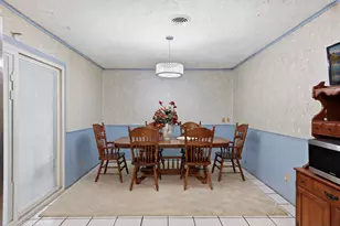 10922 Ivyridge Rd, Houston, TX 77043 - Photo 8