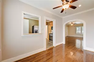 2620 Peckham St, Houston, TX 77098 - Photo 10