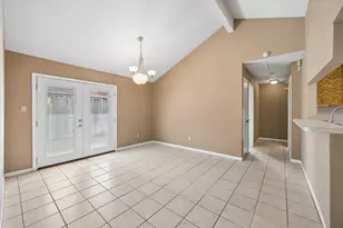 12827 Sandri Ln, Houston, TX 77077 - Photo 6