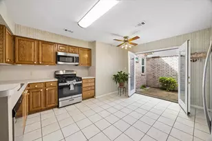 12827 Sandri Ln, Houston, TX 77077 - Photo 8