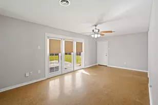 7019 Langdon Ln, Houston, TX 77074 - Photo 10