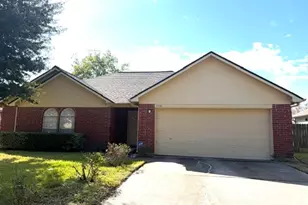 7235 Seton Lake Dr, Houston, TX 77086 - Photo 2