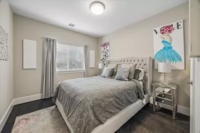 11013 Ayrshire Park Lane, Houston, TX 77043 - Photo 16