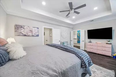 11013 Ayrshire Park Lane, Houston, TX 77043 - Photo 12
