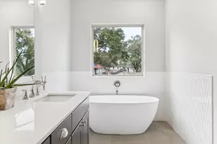 5214 Amber Sunrise Dr, Houston, TX 77018 - Photo 22