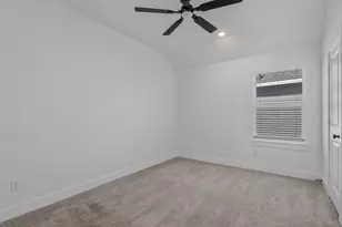 19384 Poppy Vlg Cir, Magnolia, TX 77355 - Photo 24