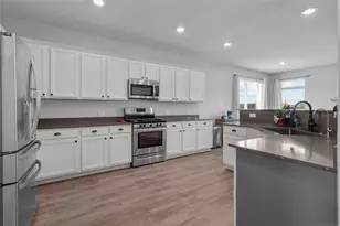 7207 Hillside Ave, Mont Belvieu, TX 77523 - Photo 8