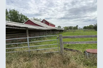 2214 Cr 253, Weimar, TX 78962 - Photo 20